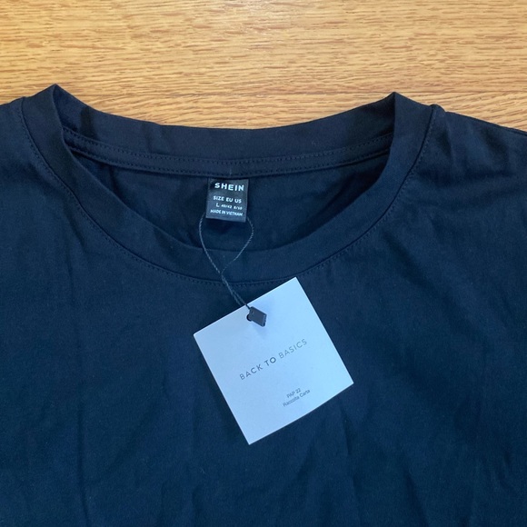 New SHEIN Back to Basics crop Tee, Size LARGE - Picture 2 of 5